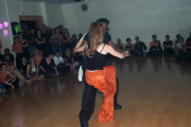 min 2005 10 31 agora 274